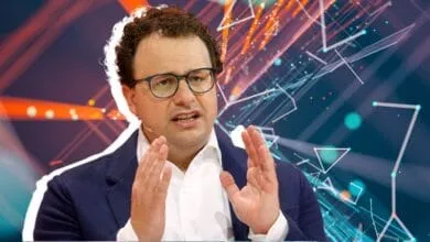 Anthropic’s Dario Amodei Calls for Urgent “Race” to Understand AI’s Inner Workings