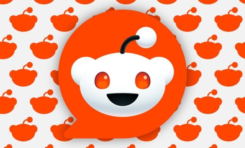 Reddit's Snoo mascot smiles in a bright orange speech bubble against a background of repeating Snoo icons.