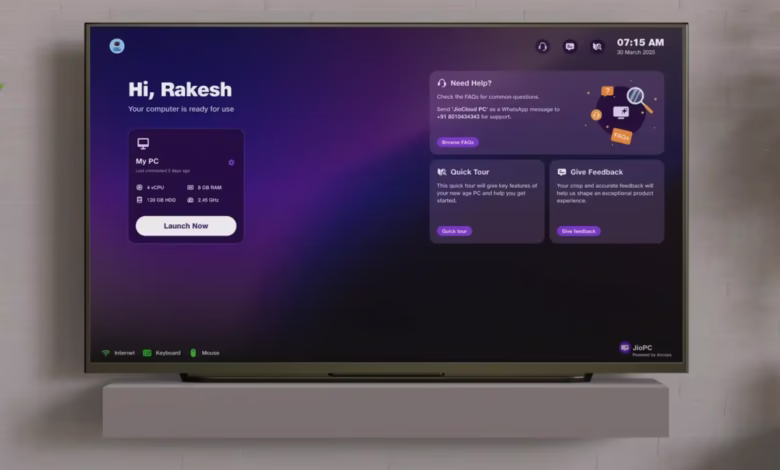 JioPC welcome screen on a TV shows user's PC specs and options for help, quick tour, and feedback.