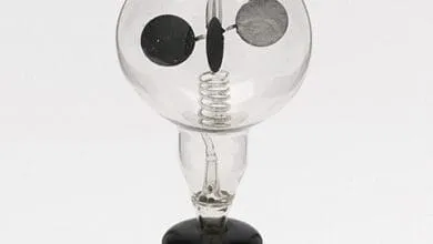 Photophoresis Effect Could Lift Metal Sheets Into Exosphere