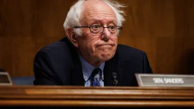 US Seeks 10% Stake in Intel, Backed by Bernie Sanders