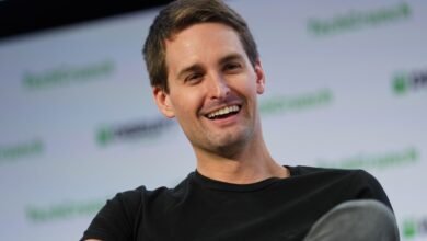 Snap Splits Into 'Startup Squads' Amid Ad Revenue Slowdown