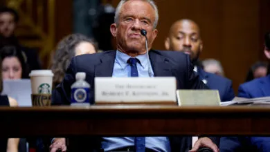 RFK Jr.’s Tylenol-Autism Claim Sparks Anti-Vaccine Fury