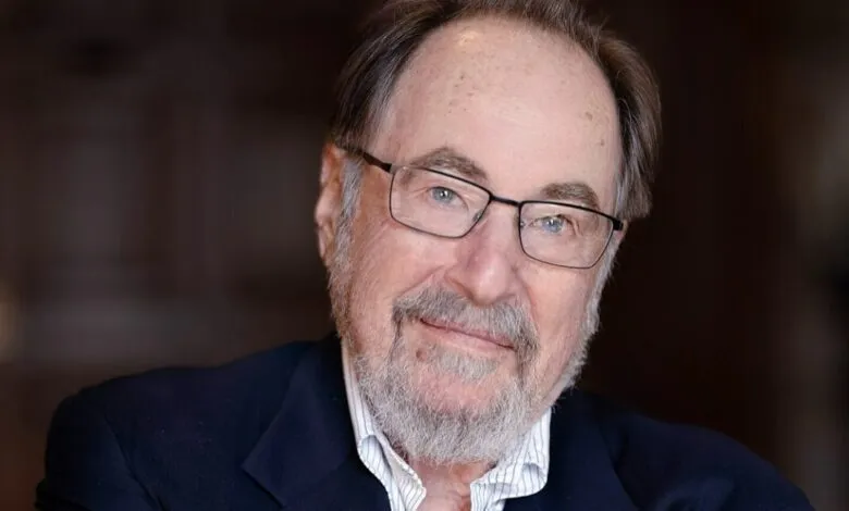 Headshot of Robert Caro, renowned American biographer.