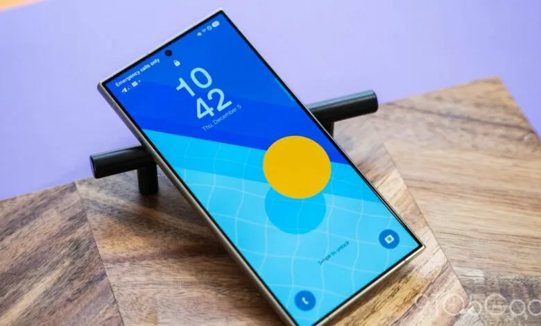 Modern smartphone displaying a blue lock screen with a yellow circle and time.