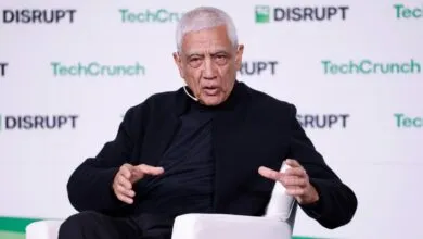 Vinod Khosla: US Should Take 10% Stake in Firms to Cushion AGI Impact