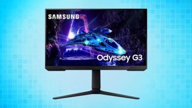 Samsung Odyssey G3 gaming monitor displaying a futuristic blue spaceship.
