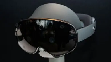 Samsung’s Galaxy XR Headset Costs $1,700 Less Than Apple Vision Pro