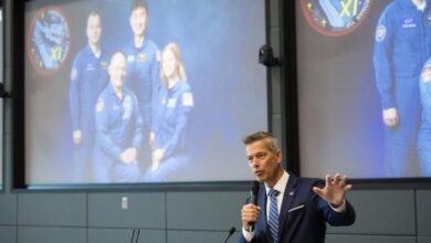 NASA Chief Shakes Up Moon Landing Plans