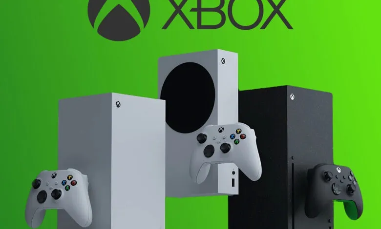 Xbox Series X and Series S consoles with controllers on a green background.