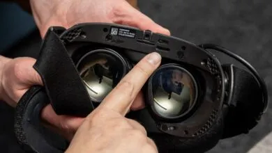 Valve Turns MicroSD Cards Into Game Cartridges