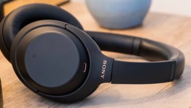 Sony XM4 Headphones: Over 50% Off for Black Friday