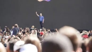 Tim Cook May Step Down as Apple CEO in 2026