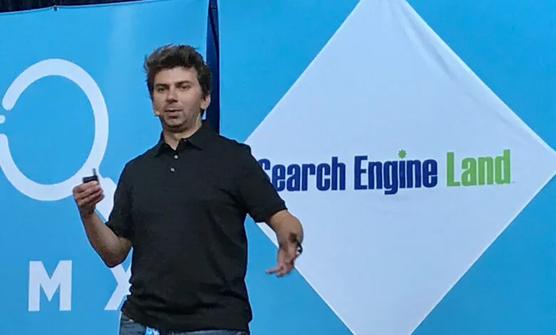 Gary Illyes presenting at SMX Advanced conference on Search Engine Land stage.