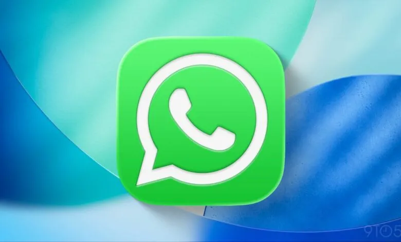 The WhatsApp logo, a green speech bubble with a white phone icon, centered on a gradient background.
