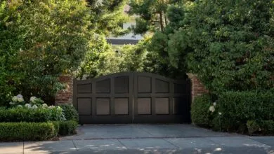 Neighbors Revolt as Zuckerberg Opens Illegal School at Palo Alto Estate