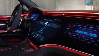 Mercedes-Benz Ends Music-Syncing Driving Feature