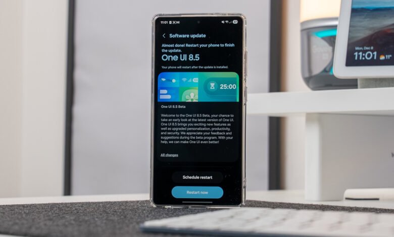 Smartphone displaying One UI 8.5 software update screen.