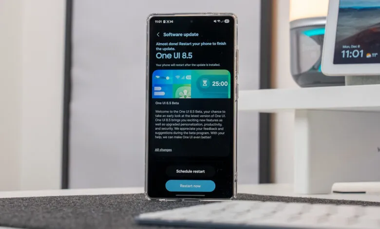 Smartphone displaying One UI 8.5 software update screen.
