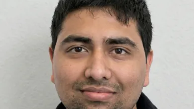 Apple Taps Google & Microsoft Veteran to Lead AI Strategy