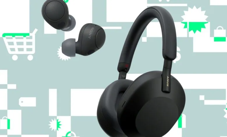 Sony WH-1000XM5 headphones and WF-C700N earbuds on a patterned background.