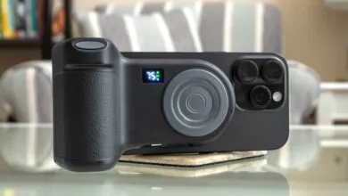 Belkin’s Camera Grip Power Bank: Almost a Must-Have