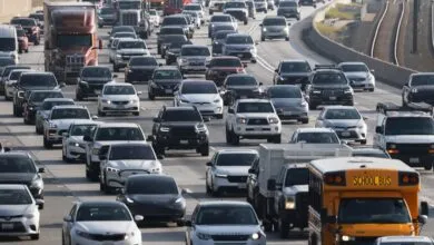 Trump Rolls Back Fuel Standards, Boosting Gas Guzzlers