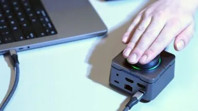 HubKey Pro 2: A Customizable Circular Controller with Dual 4K Hub