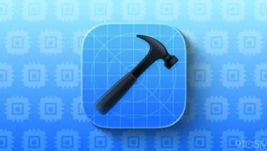 Xcode icon featuring a hammer on a blueprint background.