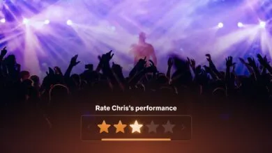 Crowd rating a concert performance with a 3-star rating.