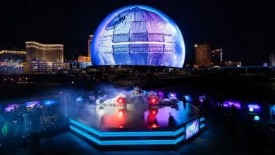 From Sphere to Lego Death Star: An Interactive Transformation