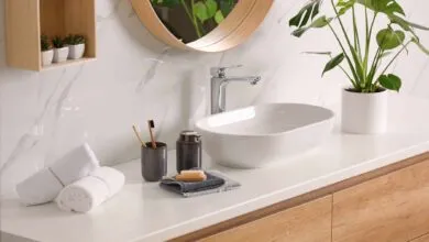 6 Outdated Bathroom Trends Designers Are Ditching in 2026