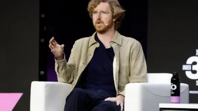 Josh Wolfe speaks at Forbes Under 30 Summit on stage.