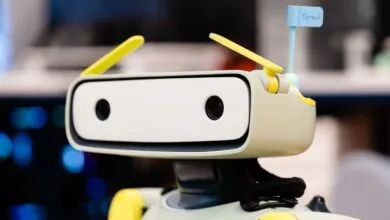 Humanoid Robot Can Now Deliver Your Toothbrush