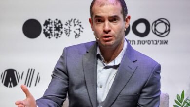 Ilya Sutskever speaks at a Tel Aviv University event.