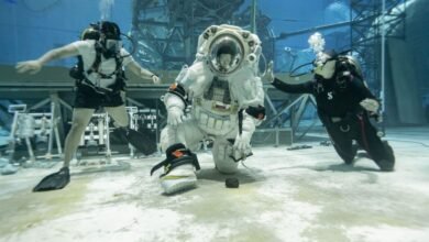 Ex-Astronaut Criticizes Current Lunar Spacesuit Designs