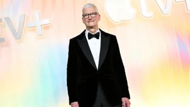 Tim Cook’s AI Monetization Challenge