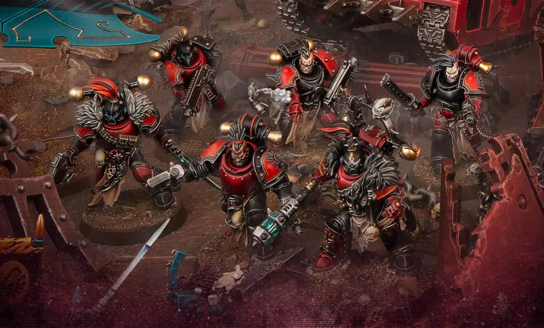 Warhammer 40k Red Corsairs miniatures in a battle scene.