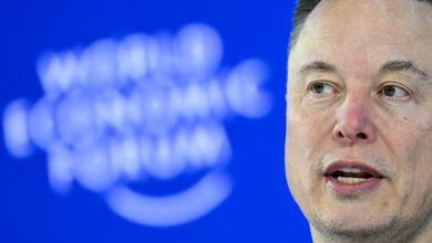 Elon Musk’s Moon Focus Amid Co-Founder Exodus and IPO Plans