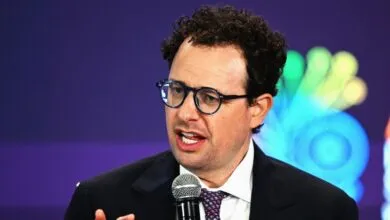 Trump Seeks to Ban AI Firm Anthropic From US Government