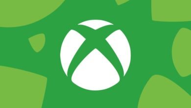 Xbox logo in white on a green patterned background.