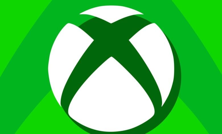 Xbox logo on a green background with geometric shapes.