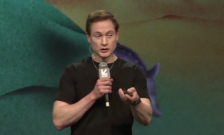 Aubrey de Grey speaking at SXSW conference on longevity.