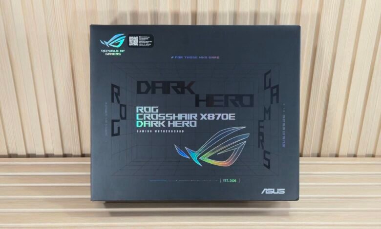 Box for ASUS ROG Crosshair X870E Dark Hero gaming motherboard.