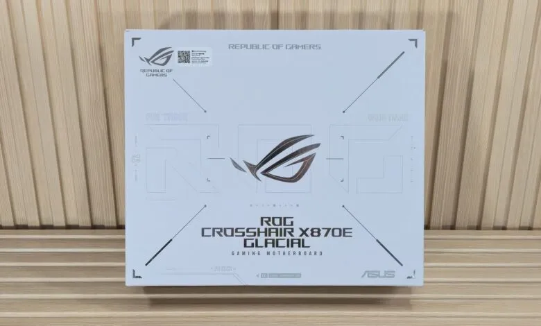 ROG Crosshair X870E Glacial motherboard box with Republic of Gamers branding.