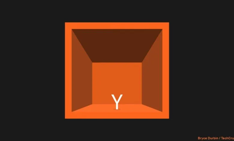 Orange box with the letter Y inside, against a dark gray background.