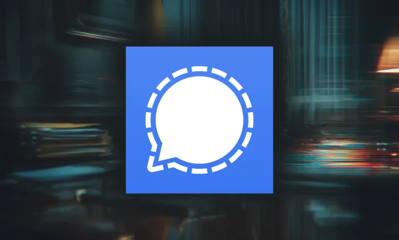 Signal app logo, a white speech bubble on a blue square.