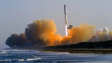 SpaceX Buys xAI, Plans Satellite Constellation to Power It
