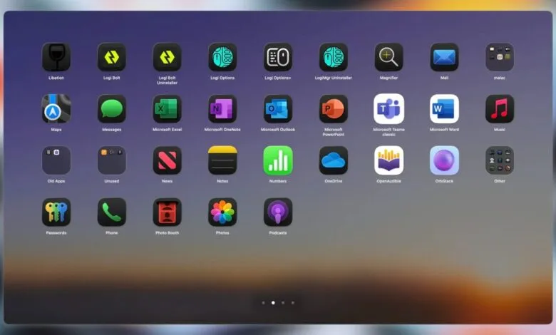 Screenshot of a desktop screen displaying various application icons.