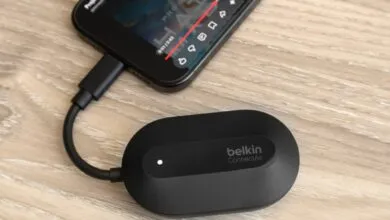 Belkin ConnectAir device connected to a smartphone.